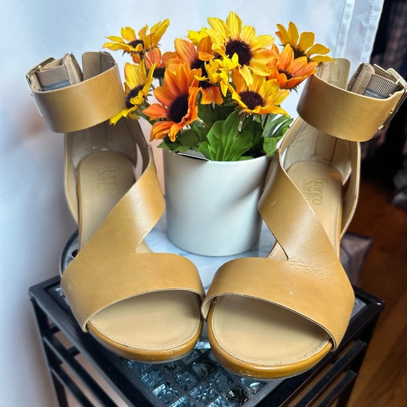 Franco Sarto Tan Women’s Wedge Sandals - Picture 1 of 10